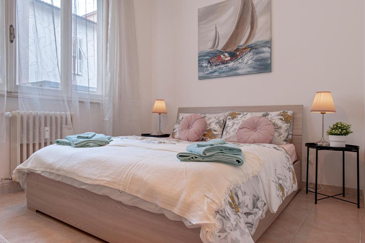 L'Angolo Di Grace Apartment Livorno Exterior foto